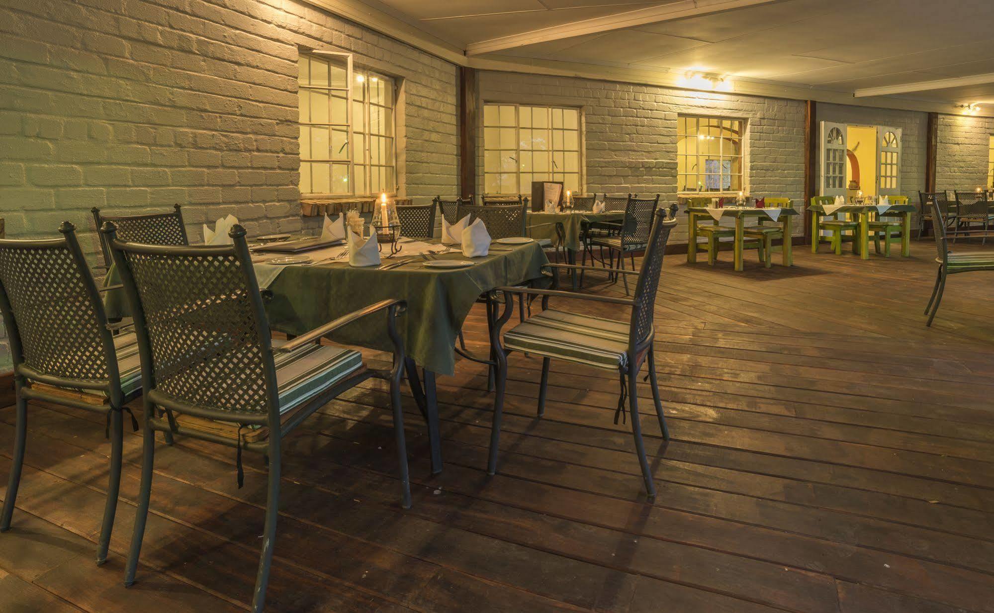 Damara Mopane Lodge Khorixas Экстерьер фото