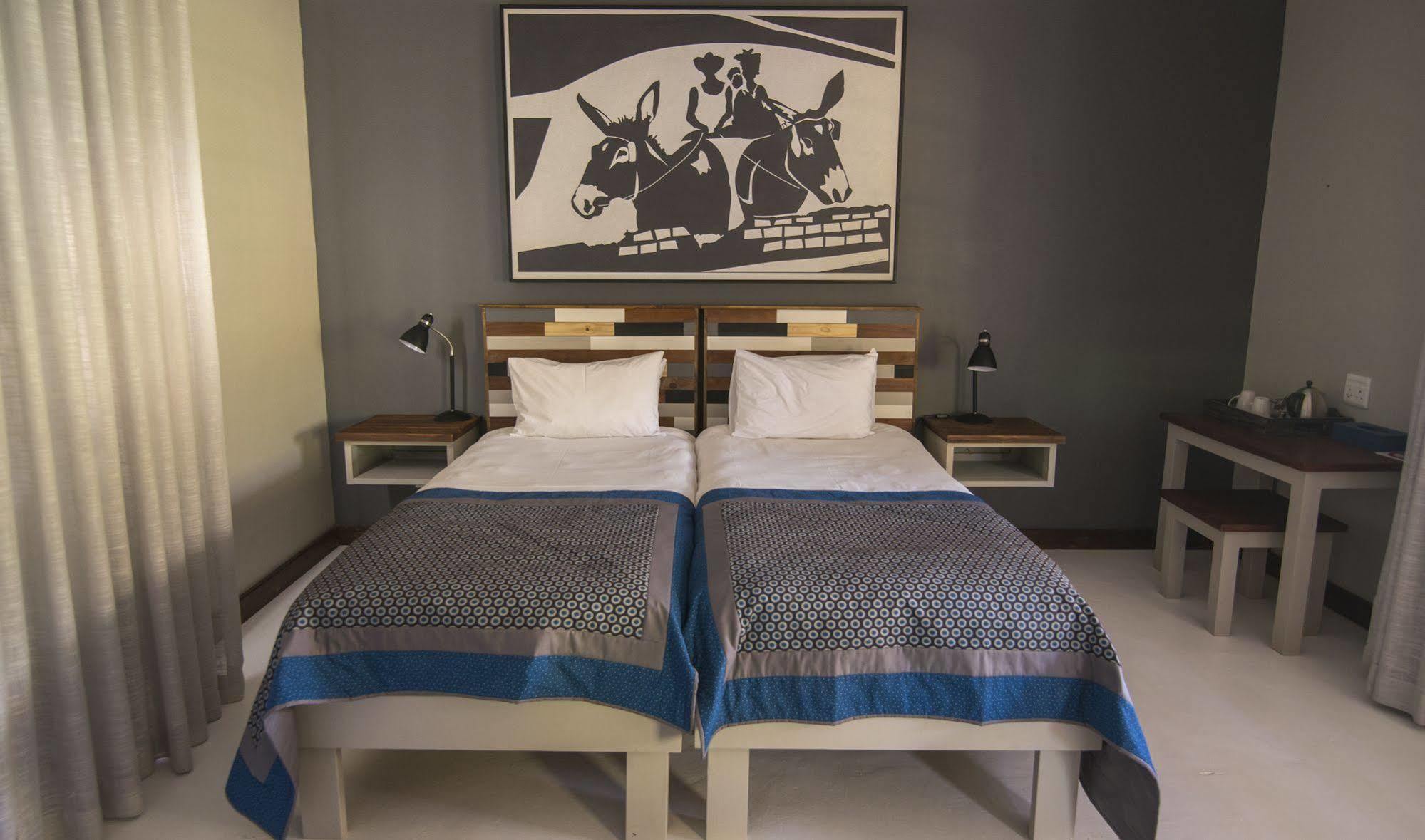 Damara Mopane Lodge Khorixas Экстерьер фото